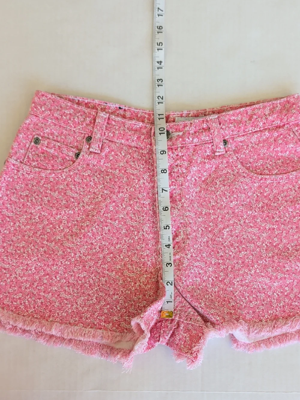 Vtg. Canyon River Blues High-Waist Floral Frayed Hem Shorts Junior 9 Pink White